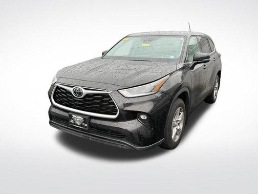 2021 Toyota Highlander LE