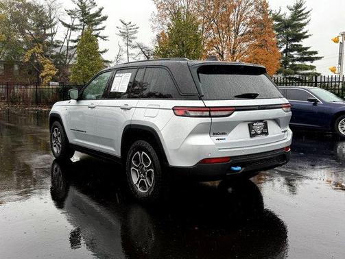 2023 Jeep Grand Cherokee 4xe Trailhawk