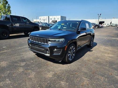 2022 Jeep Grand Cherokee Overland