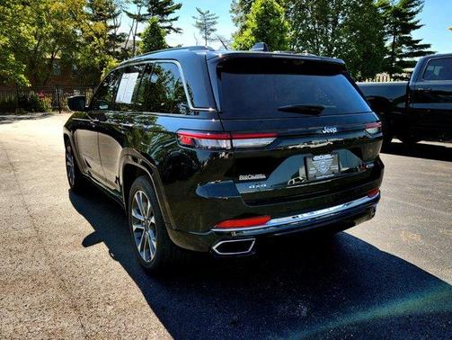 2022 Jeep Grand Cherokee Overland
