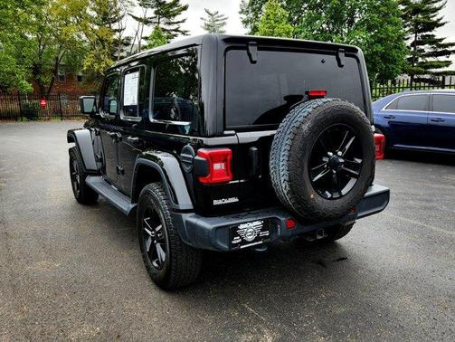 2021 Jeep Wrangler Unlimited Sahara Altitude