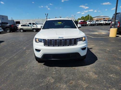 2022 Jeep Grand Cherokee WK Laredo