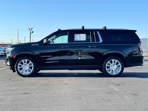 Black 2022 Chevrolet Suburban High Country