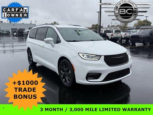 2022 Chrysler Pacifica Touring-L