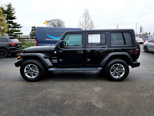 2021 Jeep Wrangler Unlimited Sahara