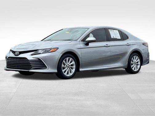 Celestial Silver Metallic 2023 Toyota Camry LE