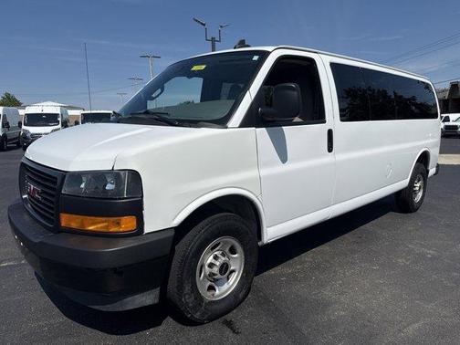 2023 GMC Savana 3500 LS