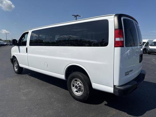 2023 GMC Savana 3500 LS