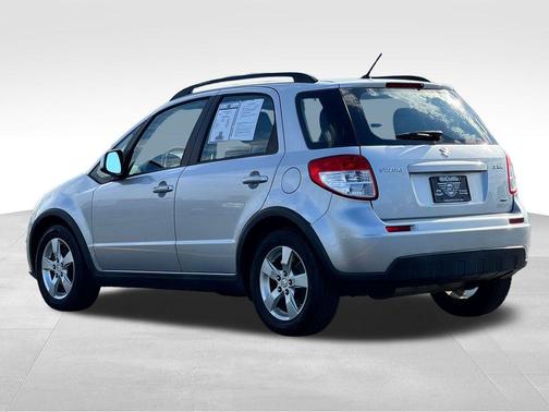 Quicksilver Metallic 2011 Suzuki SX4 Premium