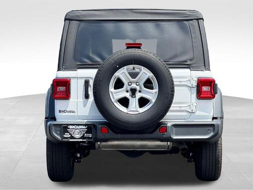 Bright White Clearcoat 2021 Jeep Wrangler Unlimited Sport