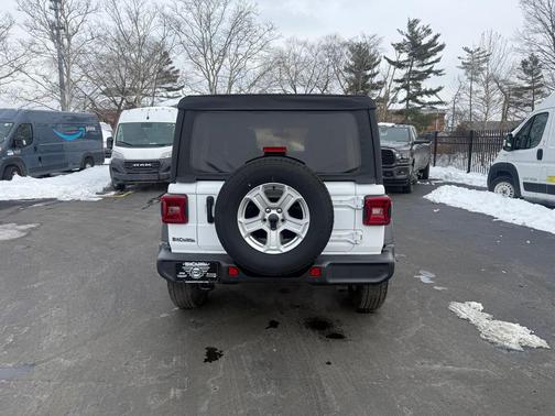 2021 Jeep Wrangler Unlimited Sport