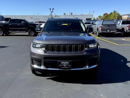 2023 Jeep Grand Cherokee L Laredo