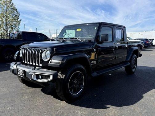 2022 Jeep Gladiator Overland