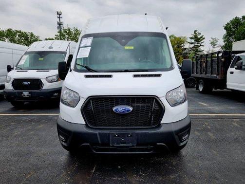 2022 Ford Transit-250 Base