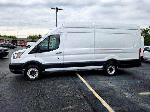 2022 Ford Transit-250 Base