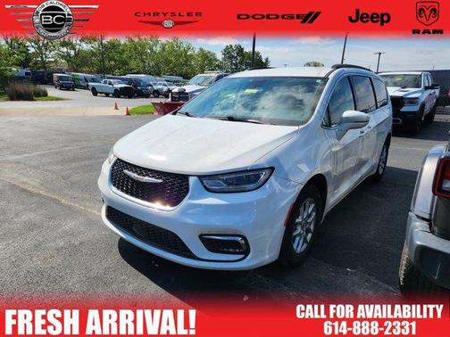 2022 Chrysler Pacifica Touring-L