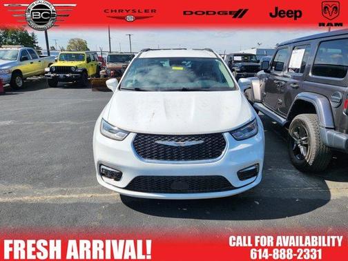 2022 Chrysler Pacifica Touring-L
