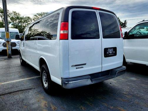 2017 Chevrolet Express 3500 LT