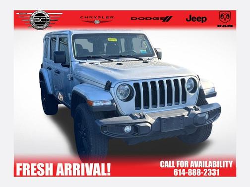 Silver Zynith Clearcoat 2023 Jeep Wrangler Sahara