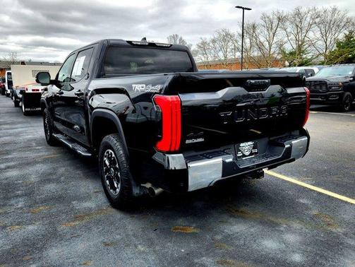 2022 Toyota Tundra SR5