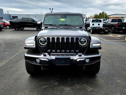 2021 Jeep Wrangler Unlimited Sahara Altitude