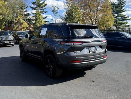 2023 Jeep Grand Cherokee Altitude