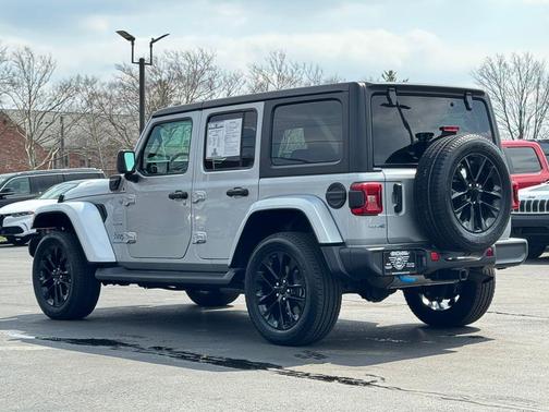 Silver Zynith Clearcoat 2023 Jeep Wrangler 4xe Sahara