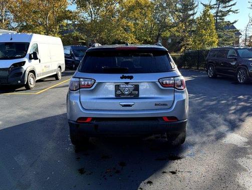 2022 Jeep Compass Altitude