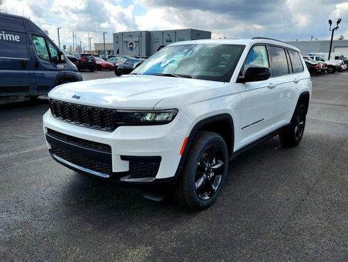 2025 Jeep Grand Cherokee L Laredo