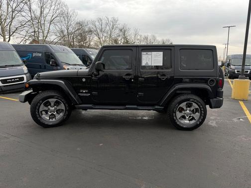 2016 Jeep Wrangler Unlimited Sahara