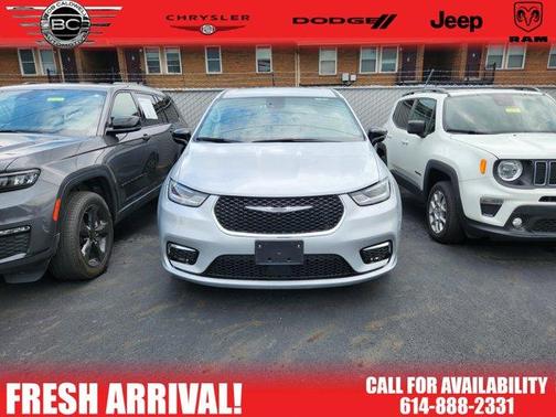 2024 Chrysler Pacifica Hybrid Select