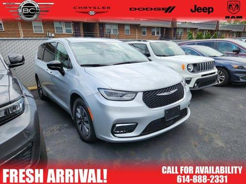 2024 Chrysler Pacifica Hybrid Select