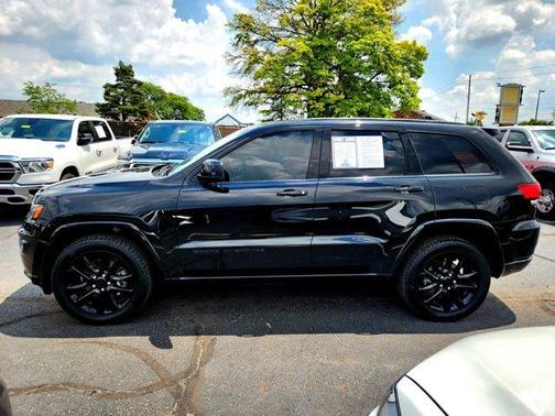 2021 Jeep Grand Cherokee Laredo X