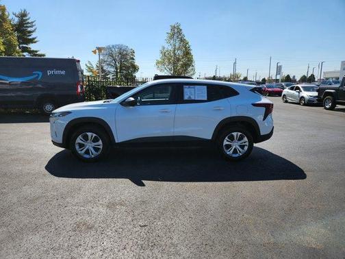 2024 Chevrolet Trax LS