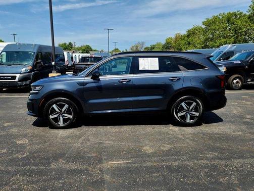 2022 Kia Sorento S