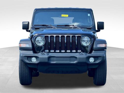 Black Clearcoat 2022 Jeep Wrangler Unlimited Sport
