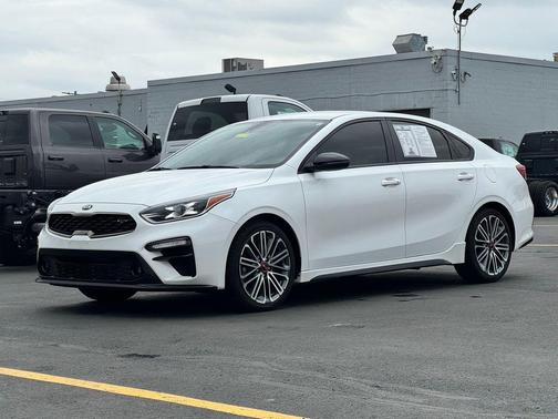 Snow White Pearl 2021 Kia Forte GT