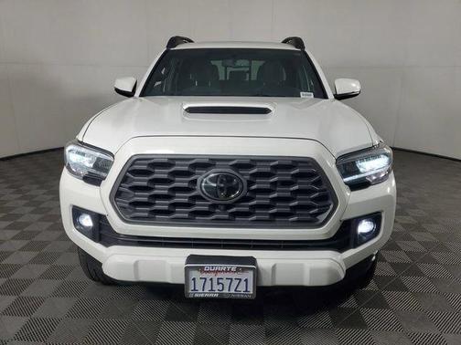 Super White 2016 Toyota Tacoma TRD Sport