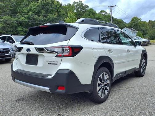 2025 Subaru Outback Touring XT