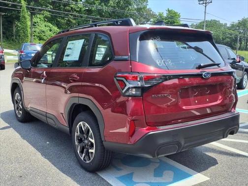 2025 Subaru Forester Base