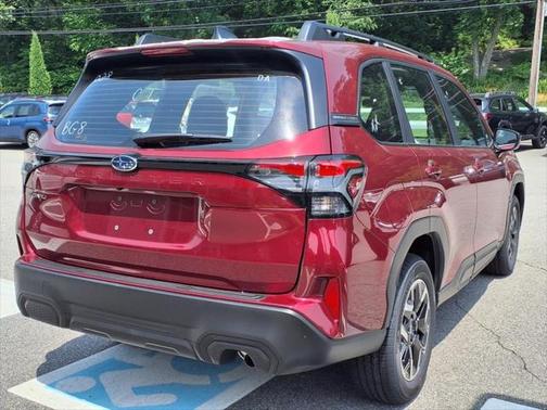 2025 Subaru Forester Base
