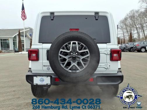 2025 Jeep Wrangler 4-Door Sahara 4x4