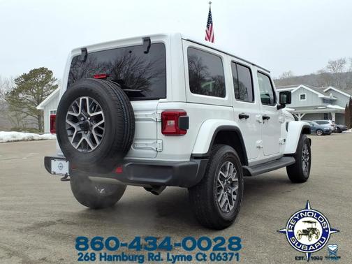 2025 Jeep Wrangler 4-Door Sahara 4x4
