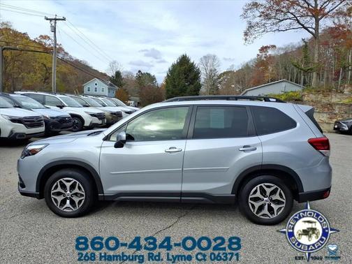 2023 Subaru Forester Premium