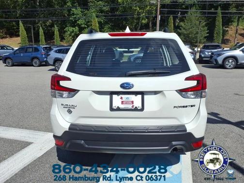 2022 Subaru Forester Base