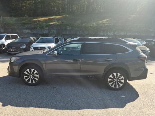 2025 Subaru Outback Touring XT
