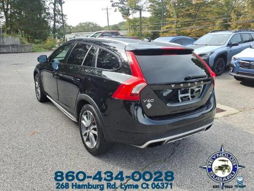 2016 Volvo V60 Cross Country T5