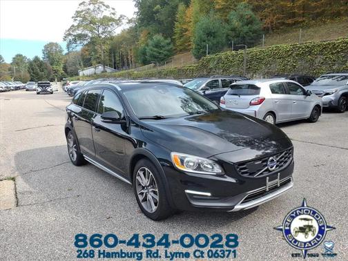 2016 Volvo V60 Cross Country T5