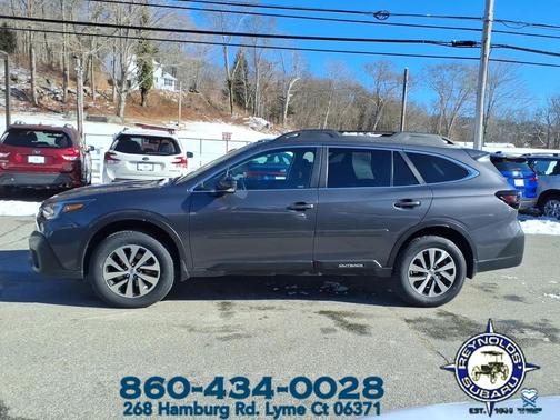 2022 Subaru Outback Premium