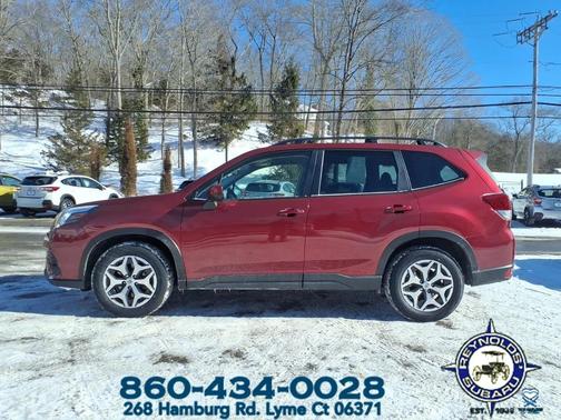 2023 Subaru Forester Premium